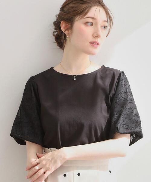 couture brooch(クチュールブローチ)の「【接触冷感・UVカット・洗える】バルーンスリーブ トップス(Tシャツ/カットソー・レディース・オフホワイト/ライトグレー/ブラック・42/40/38/36)」の3枚目の写真