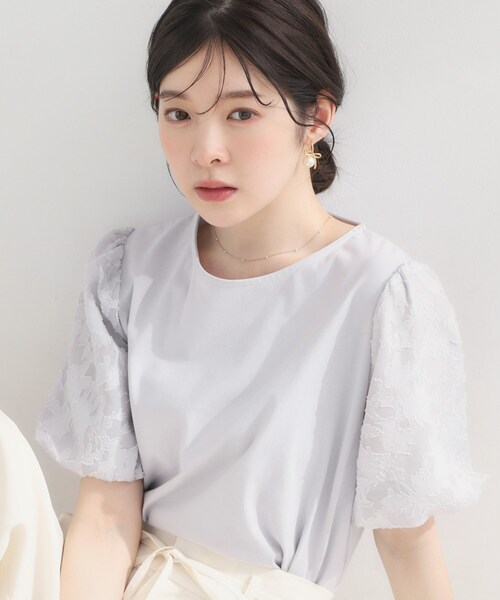 couture brooch(クチュールブローチ)の「【接触冷感・UVカット・洗える】バルーンスリーブ トップス(Tシャツ/カットソー・レディース・オフホワイト/ライトグレー/ブラック・42/40/38/36)」の20枚目の写真