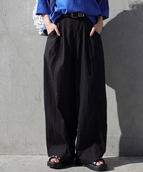 antiqua(アンティカ)の「ドロストコード ワイド バルーンパンツ(その他パンツ・レディース・グレー/ブラック・C/LARGE/MEDIUM)」の2枚目の写真