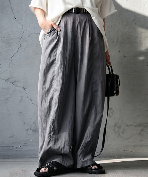 antiqua(アンティカ)の「ドロストコード ワイド バルーンパンツ(その他パンツ・レディース・グレー/ブラック・C/LARGE/MEDIUM)」の7枚目の写真