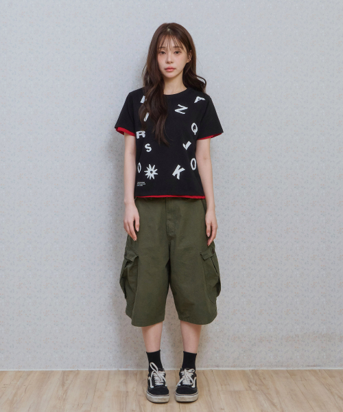 KIJIKO(キジコ)の「ke404. Typo Semi Crop Tee Black(Tシャツ/カットソー・レディース・ブラック・FREE)」の4枚目の写真