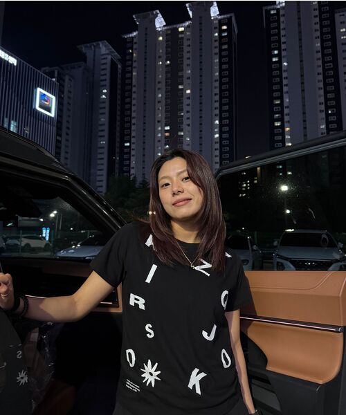 KIJIKO(キジコ)の「ke404. Typo Semi Crop Tee Black(Tシャツ/カットソー・レディース・ブラック・FREE)」の10枚目の写真