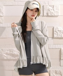 TeddyShop（テディショップ）の「【UVカット率 99.9%以上 UPF50+ フード・サムホール付き 水陸両用】話題のレース×フリル。長袖プチハイネックジップアップラッシュガードパーカー レディース（パーカー）」