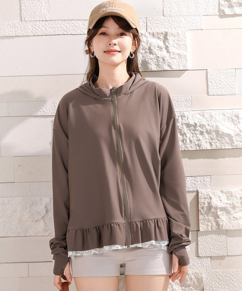 TeddyShop（テディショップ）の「【UVカット率 99.9％以上/UPF50+/フード・サムホール付き/水陸両用】話題のレース×フリル。長袖プチハイネックジップアップラッシュガードパーカー レディース（パーカー・レディース・ブラック/クリーム/モカ/ライトグレー・LL/L/M/S）」の19枚目の写真