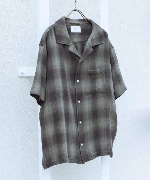 URBAN RESEARCH Sonny Label（アーバンリサーチサニーレーベル）の「オーバーダイチェックショートスリーブシャツ（シャツ/ブラウス・メンズ・グレー系その他/ブルー系その他/グリーン系その他・LARGE/MEDIUM）」の2枚目の写真
