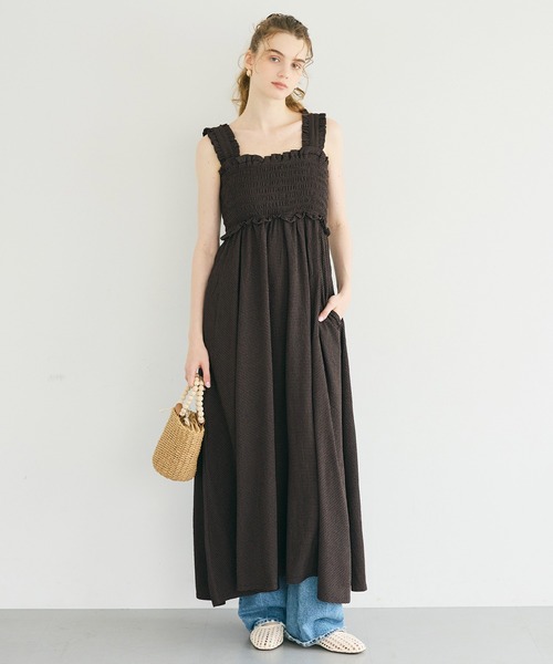 coca(coca)(コカ)の「クレープシャーリングワンピース(ワンピース・レディース・ブラウン/ブラック・L/M/S)」の2枚目の写真