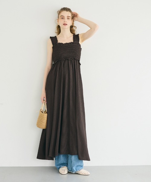 coca(coca)(コカ)の「クレープシャーリングワンピース(ワンピース・レディース・ブラウン/ブラック・L/M/S)」の4枚目の写真