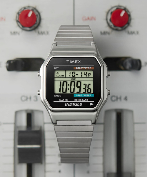 TIMEX(タイメックス)の「TIMEX CLASSIC DIGITAL tx-t78587 Silver(アナログ腕時計・レディース・シルバー・FREE)」の2枚目の写真