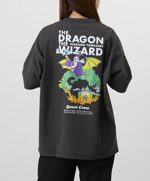 FREAK'S STORE(フリークスストア)の「限定展開 Wakana Yamazaki×FREAK'S STORE THE DRAGON & WIZARD バックプリント クルーネック Tシャツ(Tシャツ/カットソー・メンズ・ホワイト/スミクロ・SMALL/LARGE/MEDIUM)」の18枚目の写真