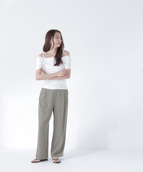 NATURAL BEAUTY BASIC(ナチュラルビューティーベーシック)の「ショルダーリボンドロストカットソー(Tシャツ/カットソー・レディース・イエロー/オフホワイト/ブラック・フリ-)」の12枚目の写真