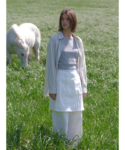 THEMITTEN(ザ・ミトン)の「Ceder midi skirt (white)(スカート・レディース・その他・SMALL/MEDIUM)」の1枚目の写真
