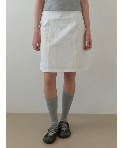 THEMITTEN(ザ・ミトン)の「Ceder midi skirt (white)(スカート・レディース・その他・SMALL/MEDIUM)」の4枚目の写真