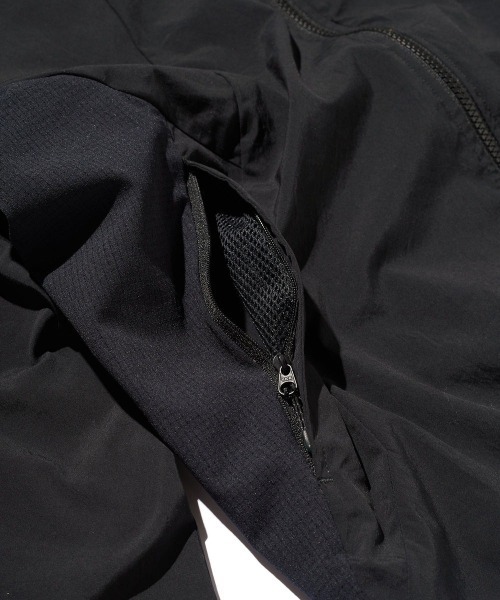 ARTA MECHANICS(エーアールティーエーメカニクス)の「ARTA TRAINING WEAR STRETCH WOVEN JACKET(エーアールティーエー トレーニング ウェア ストレッチウーブン ジャケット)(パーカー・メンズ・ブラック・L/M/XL)」の7枚目の写真