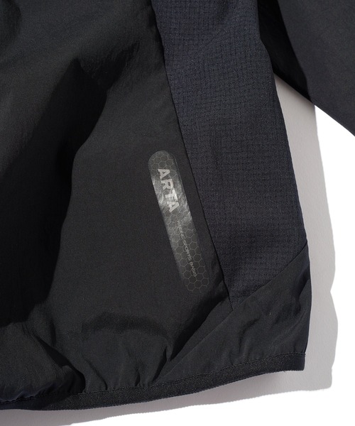 ARTA MECHANICS(エーアールティーエーメカニクス)の「ARTA TRAINING WEAR STRETCH WOVEN JACKET(エーアールティーエー トレーニング ウェア ストレッチウーブン ジャケット)(パーカー・メンズ・ブラック・L/M/XL)」の8枚目の写真