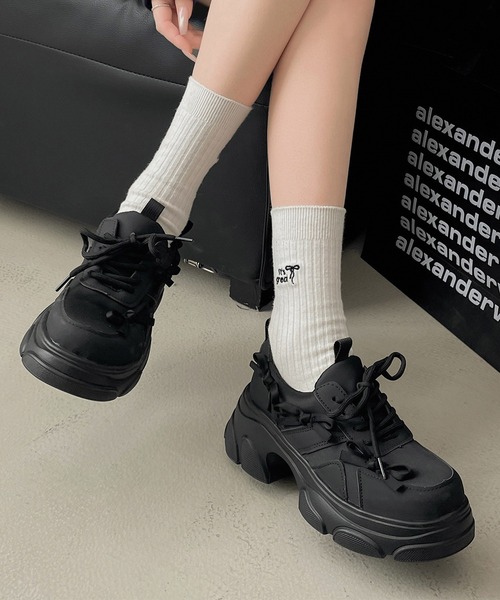 Lace Ladies(レースレディース)の「リボン 厚底 ヒール ダッド スニーカー(スニーカー・レディース・ブラック・22.5cm/23cm/23.5cm/24cm/24.5cm/25cm)」の5枚目の写真