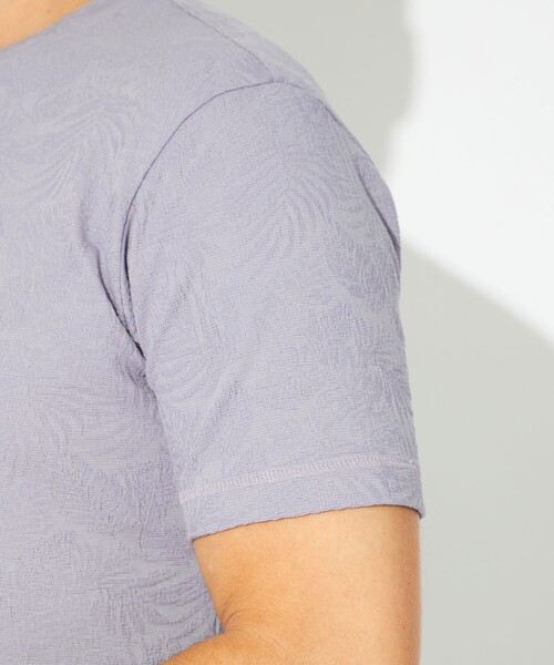 EPOCA UOMO(エポカウォモ)の「リーフジャカードカットソー(Tシャツ/カットソー・メンズ・パープル系その他3/ホワイト系その他・46/48)」の4枚目の写真