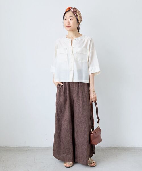 le.coeur blanc(ルクールブラン)の「シアーサテンバンドカラーコンパクトシャツ(シャツ/ブラウス・レディース・アイボリー/ライトブルー/チャコールグレー・38)」の10枚目の写真