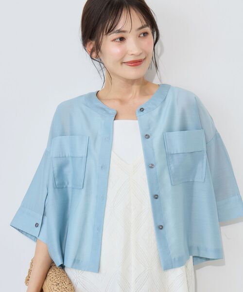 le.coeur blanc(ルクールブラン)の「シアーサテンバンドカラーコンパクトシャツ(シャツ/ブラウス・レディース・アイボリー/ライトブルー/チャコールグレー・38)」の15枚目の写真