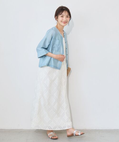 le.coeur blanc(ルクールブラン)の「シアーサテンバンドカラーコンパクトシャツ(シャツ/ブラウス・レディース・アイボリー/ライトブルー/チャコールグレー・38)」の22枚目の写真