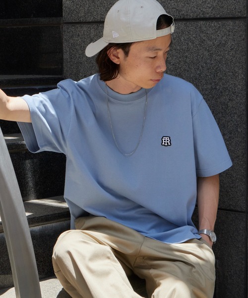 ROOPTOKYO（ループトウキョウ）の「オリジナルチームロゴ胸ワッペンTシャツ 半袖 クルーネック ハイグレードコットン 5.6oz 丸胴 シンプル ミドル丈 クロップド丈 短丈 メンズ レディース ユニセックス 秋 秋服 2026年秋冬（Tシャツ/カットソー・メンズ・ホワイト/ブラック/チャコール/ブルー/ライトピンク・S/M/L/XL）」の5枚目の写真