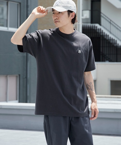 ROOPTOKYO（ループトウキョウ）の「オリジナルチームロゴ胸ワッペンTシャツ 半袖 クルーネック ハイグレードコットン 5.6oz 丸胴 シンプル ミドル丈 クロップド丈 短丈 メンズ レディース ユニセックス 秋 秋服 2026年秋冬（Tシャツ/カットソー・メンズ・ホワイト/ブラック/チャコール/ブルー/ライトピンク・S/M/L/XL）」の4枚目の写真