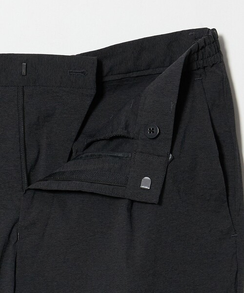 UNITED ARROWS（ユナイテッドアローズ）の「ウェザーコンフォート メランジ サイドシャーリング 1プリーツ パンツ 撥水 ヨコストレッチ（スラックス・メンズ・ブラック/ダークグレー・L/S/M/XL）」の7枚目の写真