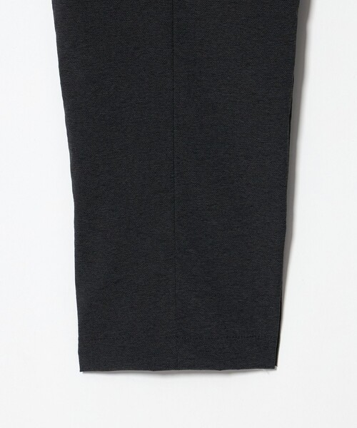 UNITED ARROWS(ユナイテッドアローズ)の「ウェザーコンフォート メランジ サイドシャーリング 1プリーツ パンツ 撥水 ヨコストレッチ(スラックス・メンズ・ブラック/ダークグレー・L/S/M/XL)」の16枚目の写真