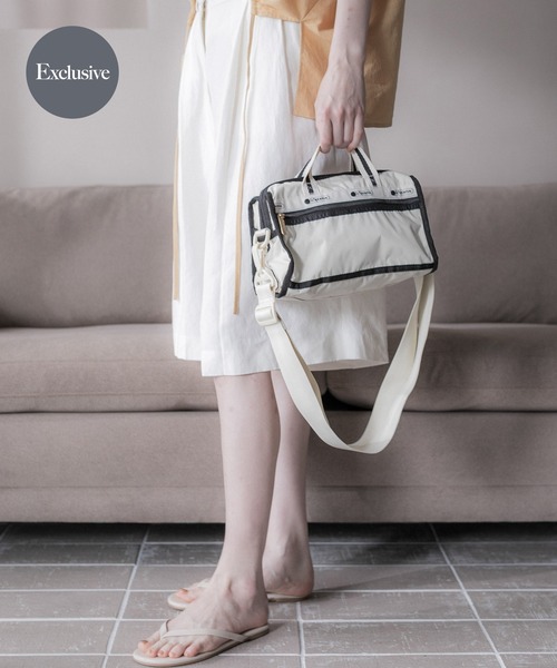 LeSportsac(レスポートサック)の「『別注』LeSportsac×URBAN RESEARCH MINI DUFFLE CROSSBODY(ショルダーバッグ・レディース・ベージュ/ブラック・-)」の2枚目の写真