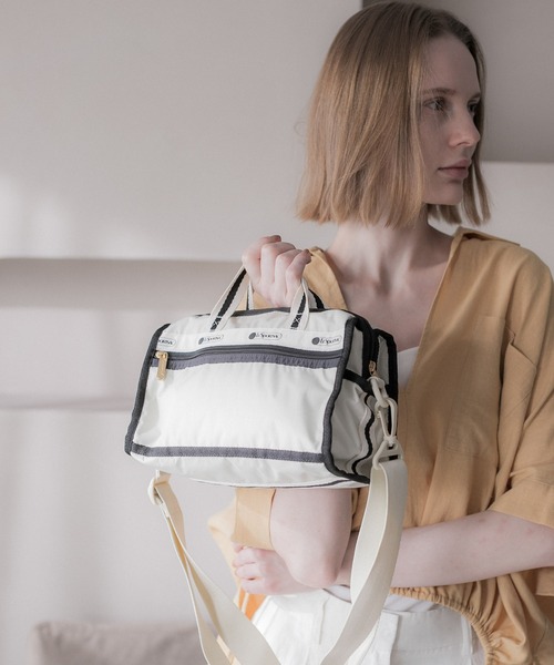 LeSportsac(レスポートサック)の「『別注』LeSportsac×URBAN RESEARCH MINI DUFFLE CROSSBODY(ショルダーバッグ・レディース・ベージュ/ブラック・-)」の12枚目の写真