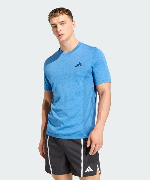 adidas(アディダス)の「ワークアウト エッセンシャルズ シームレス Tシャツ / アディダス adidas(Tシャツ/カットソー・メンズ・ブルー・MEDIUM/X-LARGE/X-SMALL)」の3枚目の写真