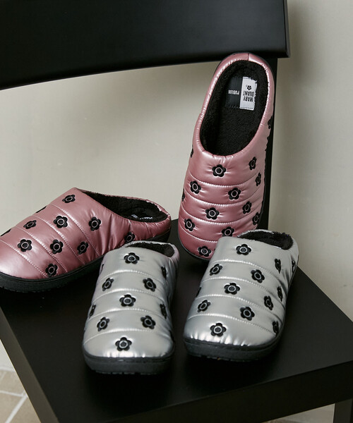 MARY QUANT（マリークワント）の「MARY QUANT × PUBLUX/マリークワント マリークワント モックシューズ/スリッポン[S~Lサイズ展開]　限定展開（スニーカー・レディース・ピンク/シルバー/ブラック・SMALL/LARGE/MEDIUM）」の7枚目の写真