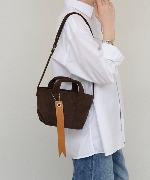 russet(ラシット)の「エコスエード2wayミニショルダーバッグ(ショルダーバッグ・レディース・オレンジ/ダークブラウン/グレー/グリーン系・FREE)」の12枚目の写真
