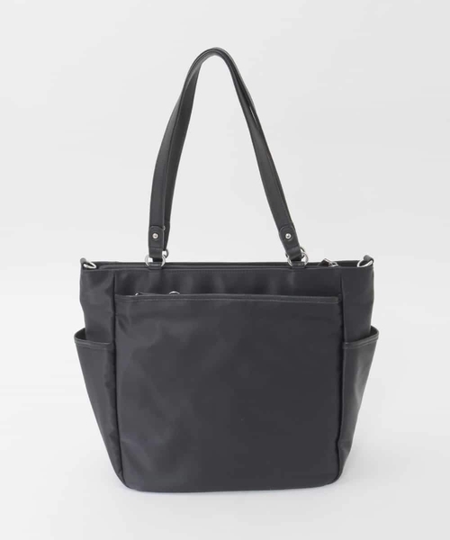 MK MICHEL KLEIN（エムケーミッシェルクラン）の「[2WAY/A4収納可]多機能ポケットナイロントートバッグ（トートバッグ・レディース・ベージュ/グレー/ブラック・00）」の4枚目の写真