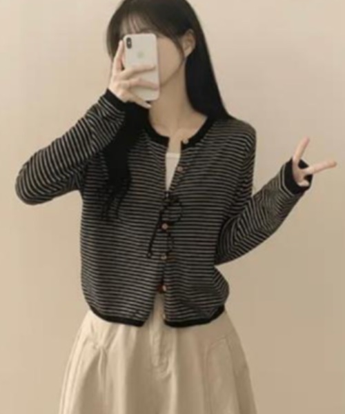semplice(センプリチェ)の「カットソー【韓国ファッション】(Tシャツ/カットソー・レディース・ベージュ/ブラック・F)」の5枚目の写真