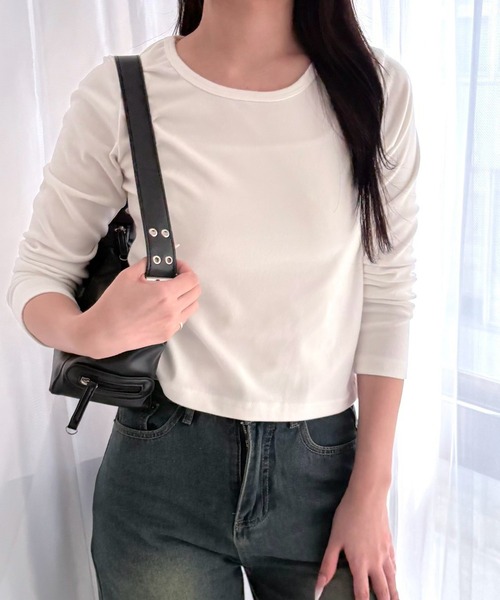 merrylatte(メリーラテ)の「Uネック ストレッチ ショート丈 タイト リブカットソー トップス(Tシャツ/カットソー・レディース・ホワイト/チャコールグレー/ライトグレー/ブラック・FREE)」の2枚目の写真