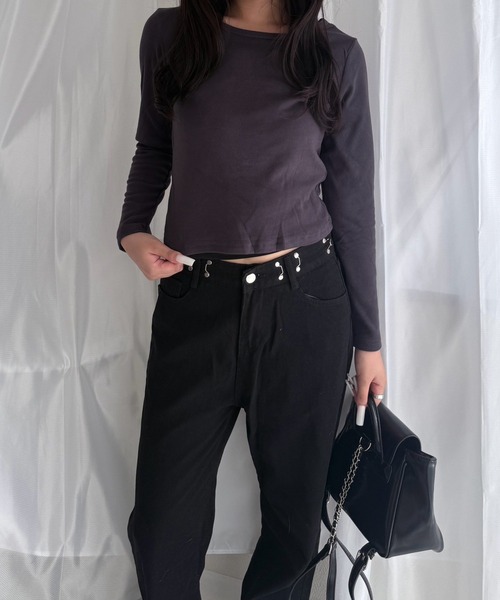 merrylatte(メリーラテ)の「Uネック ストレッチ ショート丈 タイト リブカットソー トップス(Tシャツ/カットソー・レディース・ホワイト/チャコールグレー/ライトグレー/ブラック・FREE)」の13枚目の写真