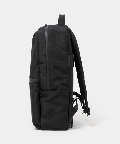 A DAY IN THE LIFE UNITED ARROWS(アデイインザライフユナイテッドアローズ)の「スクエア オンオフ デイパック<A DAY IN THE LIFE>(バックパック/リュック・メンズ・ブラック・FREE)」の2枚目の写真