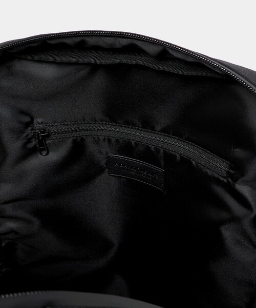 A DAY IN THE LIFE UNITED ARROWS(アデイインザライフユナイテッドアローズ)の「スクエア オンオフ デイパック<A DAY IN THE LIFE>(バックパック/リュック・メンズ・ブラック・FREE)」の15枚目の写真