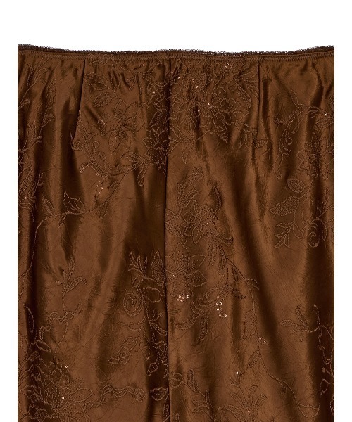 Ameri(アメリ)の「SEQUIN EMBROIDERY SATIN SKIRT(スカート・レディース・ブラウン/アイボリー/ブラック・MEDIUM/SMALL)」の7枚目の写真