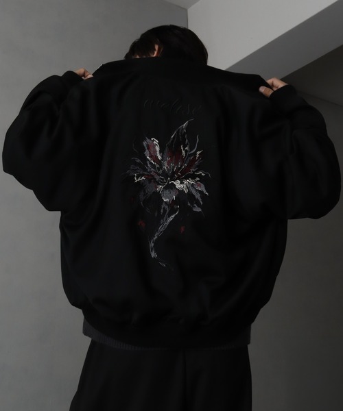 welise(ウェライズ)の「【welise/ウェライズ】-2026AW- 420gグレイスフルTR ”Icon Flower Embroidery" ショート丈スカジャン(スカジャン・メンズ・ブラック×ブルー/ブラック×レッド・S/M/L)」の10枚目の写真