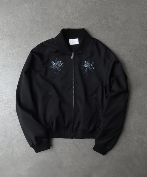 welise(ウェライズ)の「【welise/ウェライズ】-2026AW- 420gグレイスフルTR ”Icon Flower Embroidery" ショート丈スカジャン(スカジャン・メンズ・ブラック×ブルー/ブラック×レッド・S/M/L)」の5枚目の写真