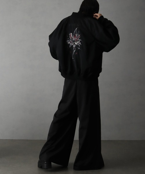 welise(ウェライズ)の「【welise/ウェライズ】-2026AW- 420gグレイスフルTR ”Icon Flower Embroidery" ショート丈スカジャン(スカジャン・メンズ・ブラック×ブルー/ブラック×レッド・S/M/L)」の12枚目の写真