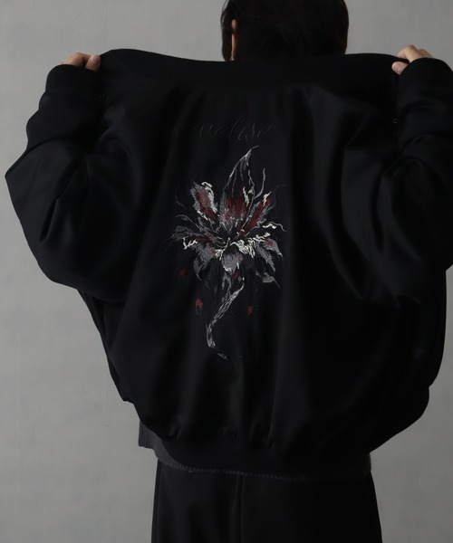 welise(ウェライズ)の「【welise/ウェライズ】-2026AW- 420gグレイスフルTR ”Icon Flower Embroidery" ショート丈スカジャン(スカジャン・メンズ・ブラック×ブルー/ブラック×レッド・S/M/L)」の7枚目の写真
