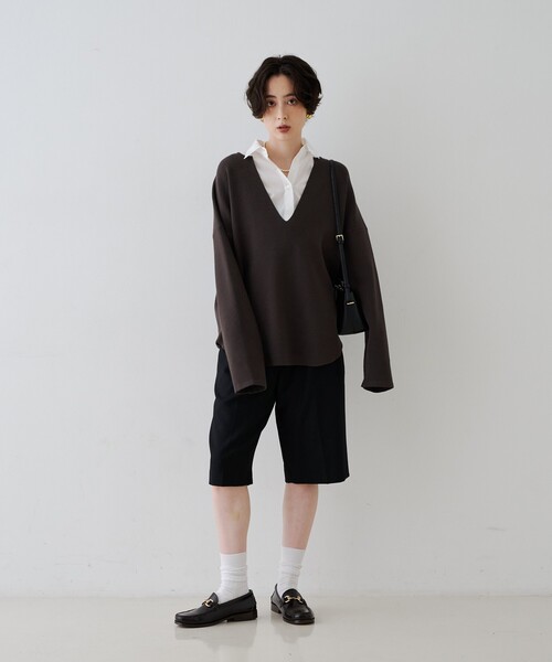 Rouge vif(ルージュヴィフ)の「レイヤード風シャツドッキングニットプルオーバー(ニット/セーター・レディース・チャコールグレー/ベージュ・フリー)」の21枚目の写真