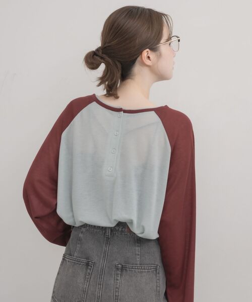 RETRO GIRL（レトロガール）の「2wayラグランロンTシャツ（Tシャツ/カットソー・レディース・ナチュラル/ライトグレー/ブルー・FREE）」の12枚目の写真