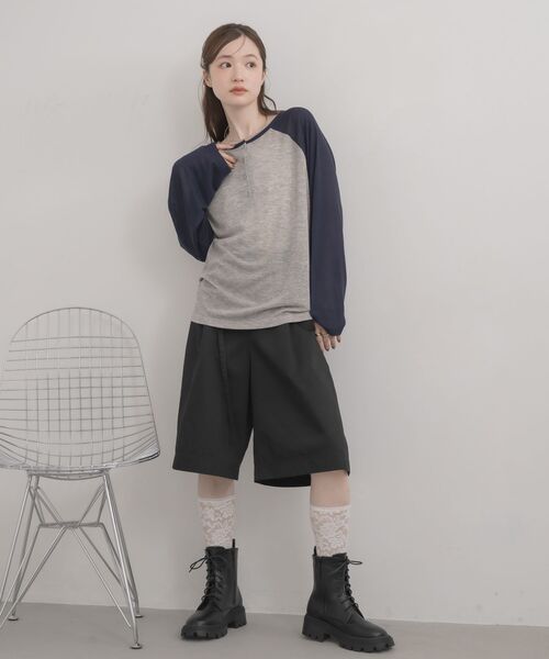 RETRO GIRL（レトロガール）の「2wayラグランロンTシャツ（Tシャツ/カットソー・レディース・ナチュラル/ライトグレー/ブルー・FREE）」の14枚目の写真