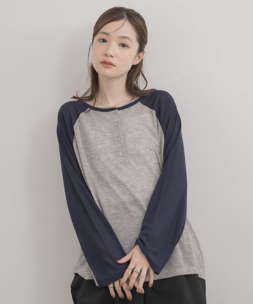 RETRO GIRL（レトロガール）の「2wayラグランロンTシャツ（Tシャツ/カットソー・レディース・ナチュラル/ライトグレー/ブルー・FREE）」の19枚目の写真