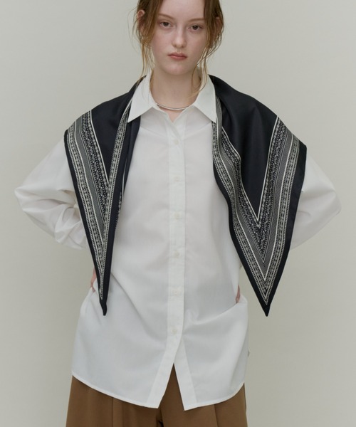 Plumel(プルメル)の「Basic Regular Collar Loose Shirt / ベーシックレギュラーカラーシャツ(シャツ/ブラウス・レディース・オフホワイト/チャコールグレー/ブラウン・MEDIUM)」の1枚目の写真
