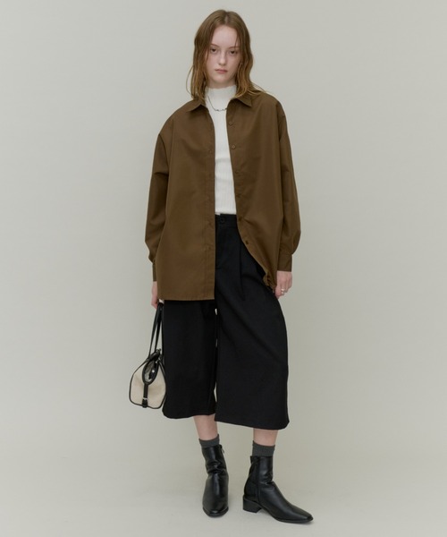 Plumel(プルメル)の「Basic Regular Collar Loose Shirt / ベーシックレギュラーカラーシャツ(シャツ/ブラウス・レディース・オフホワイト/チャコールグレー/ブラウン・MEDIUM)」の9枚目の写真