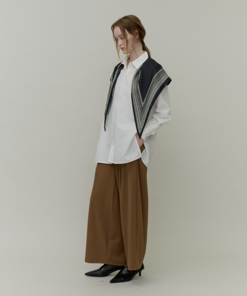Plumel(プルメル)の「Basic Regular Collar Loose Shirt / ベーシックレギュラーカラーシャツ(シャツ/ブラウス・レディース・オフホワイト/チャコールグレー/ブラウン・MEDIUM)」の20枚目の写真